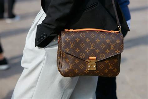 louis vuitton crossbody bag bees knees fake|are louis vuitton bags authentic.